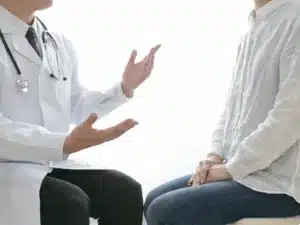 Un patient souhaite prouver une erreur médicale à une association